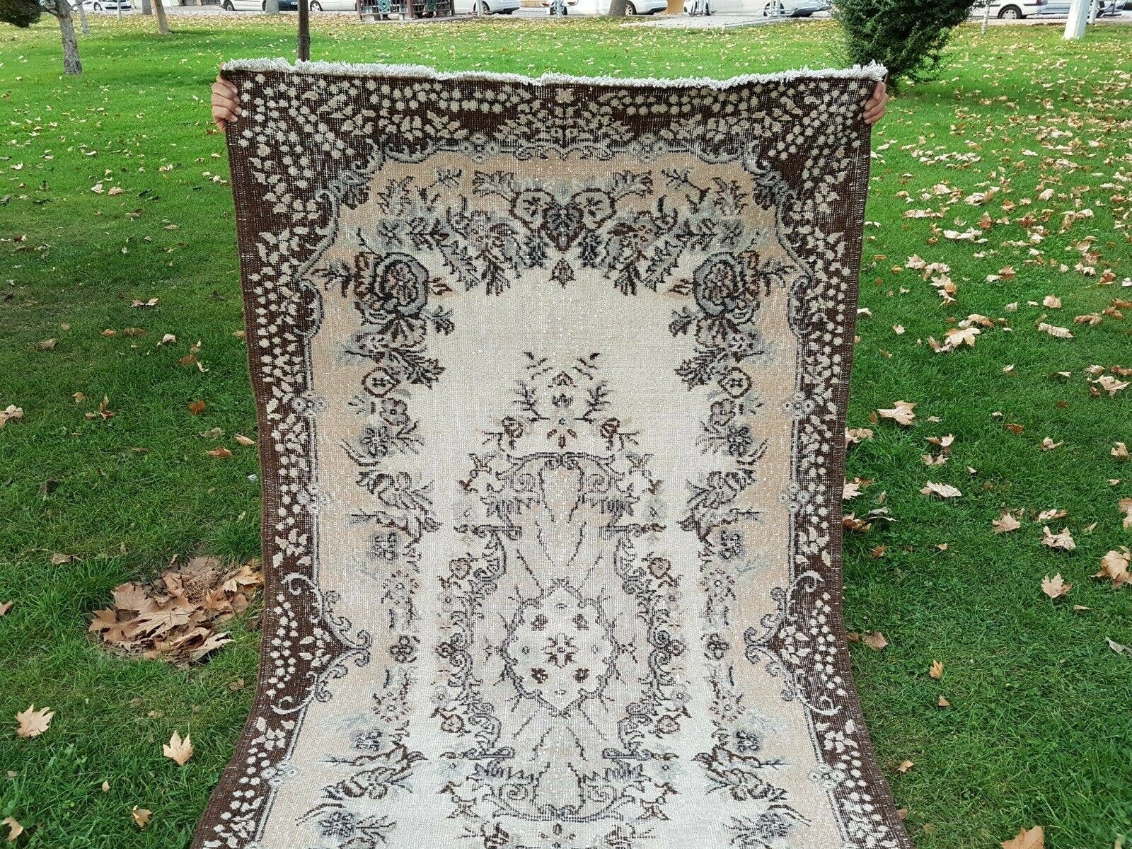 Vintage Turkish Rug 4' x 7'3''