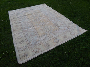 Vintage Oushak Rug 6'5'' x 8'10''