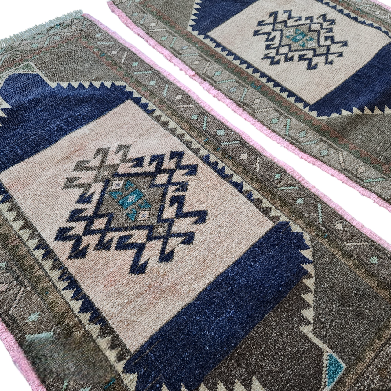 Vintage Oushak Yastik Rugs Set of 2 | 21'' x 32''
