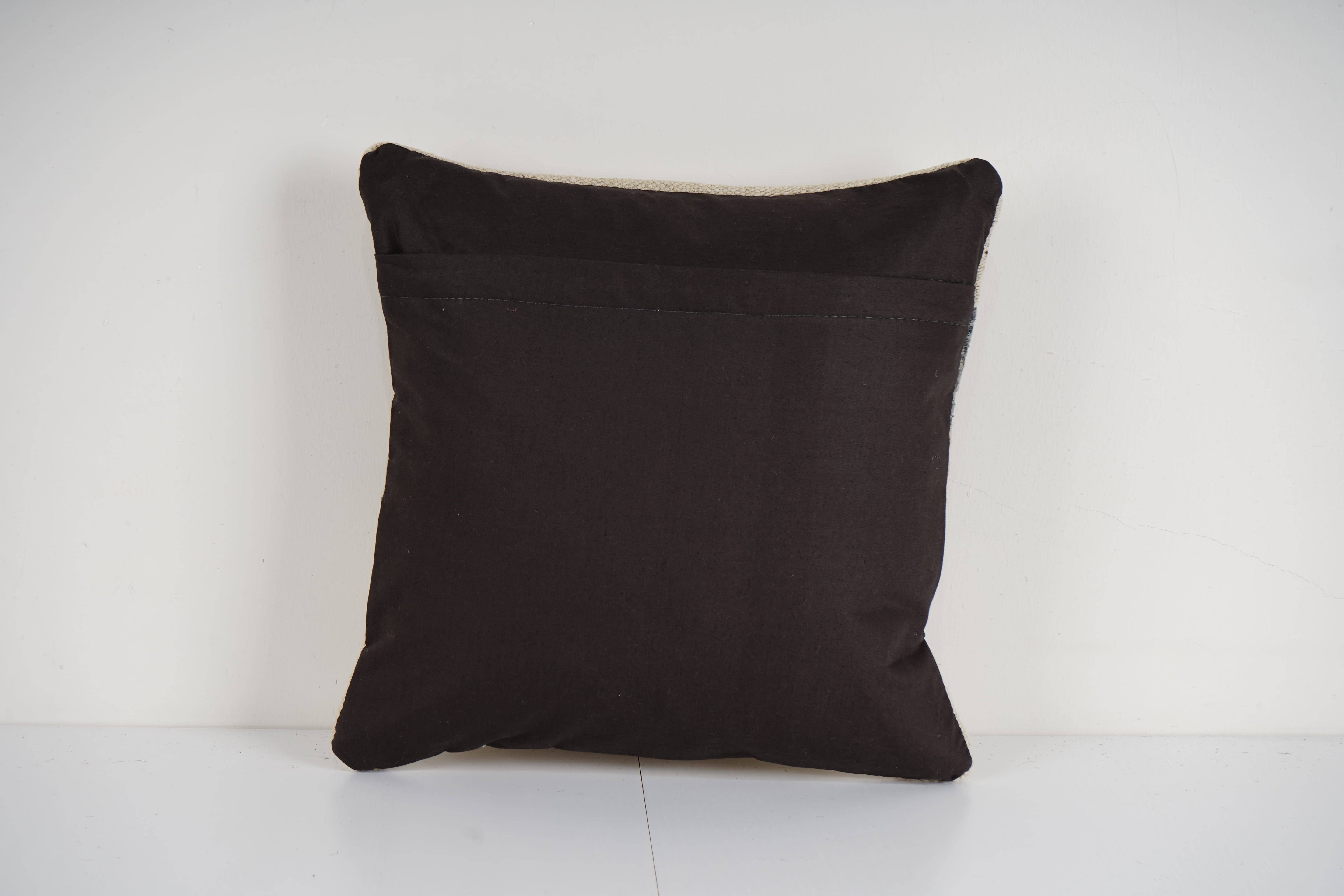 Kilim Pillow Cover | 16'' x 16''