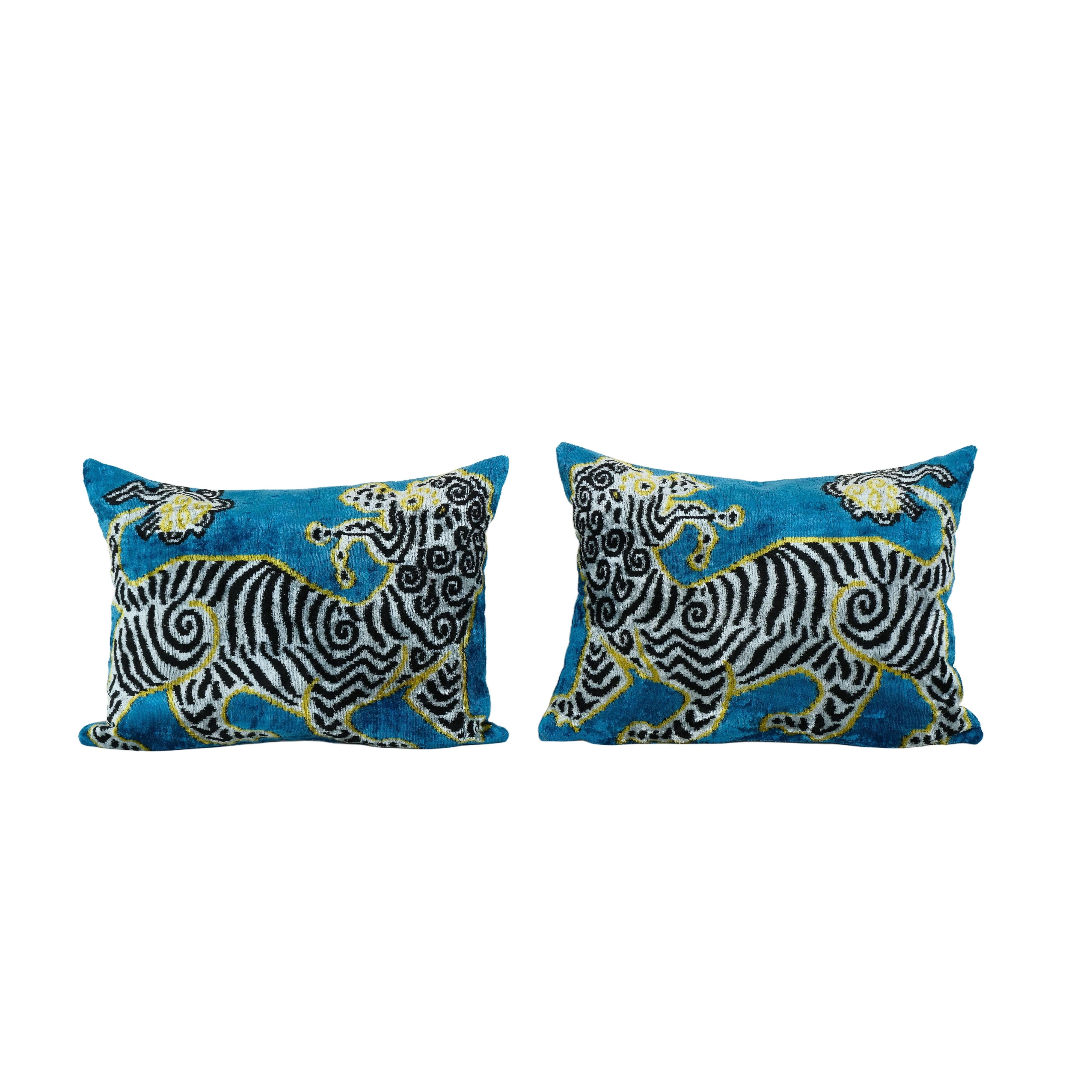 Silk Ikat Velvet Pillow Cover Set of 2 | 16'' x 22''