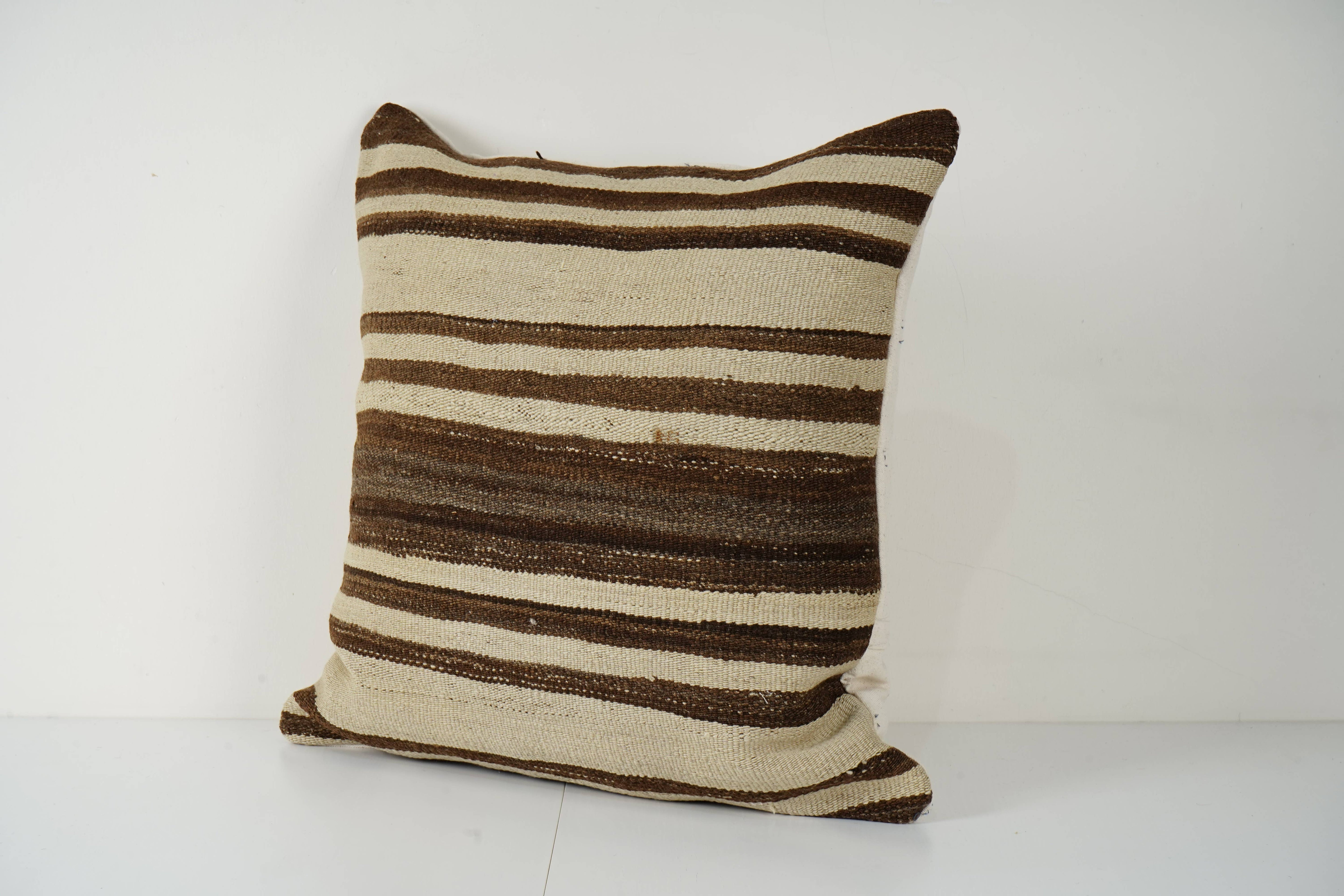 Kilim Pillow Cover | 24'' x 24''