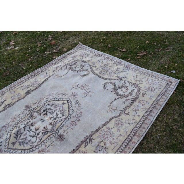 Vintage Turkish Rug 5'6'' x 9'
