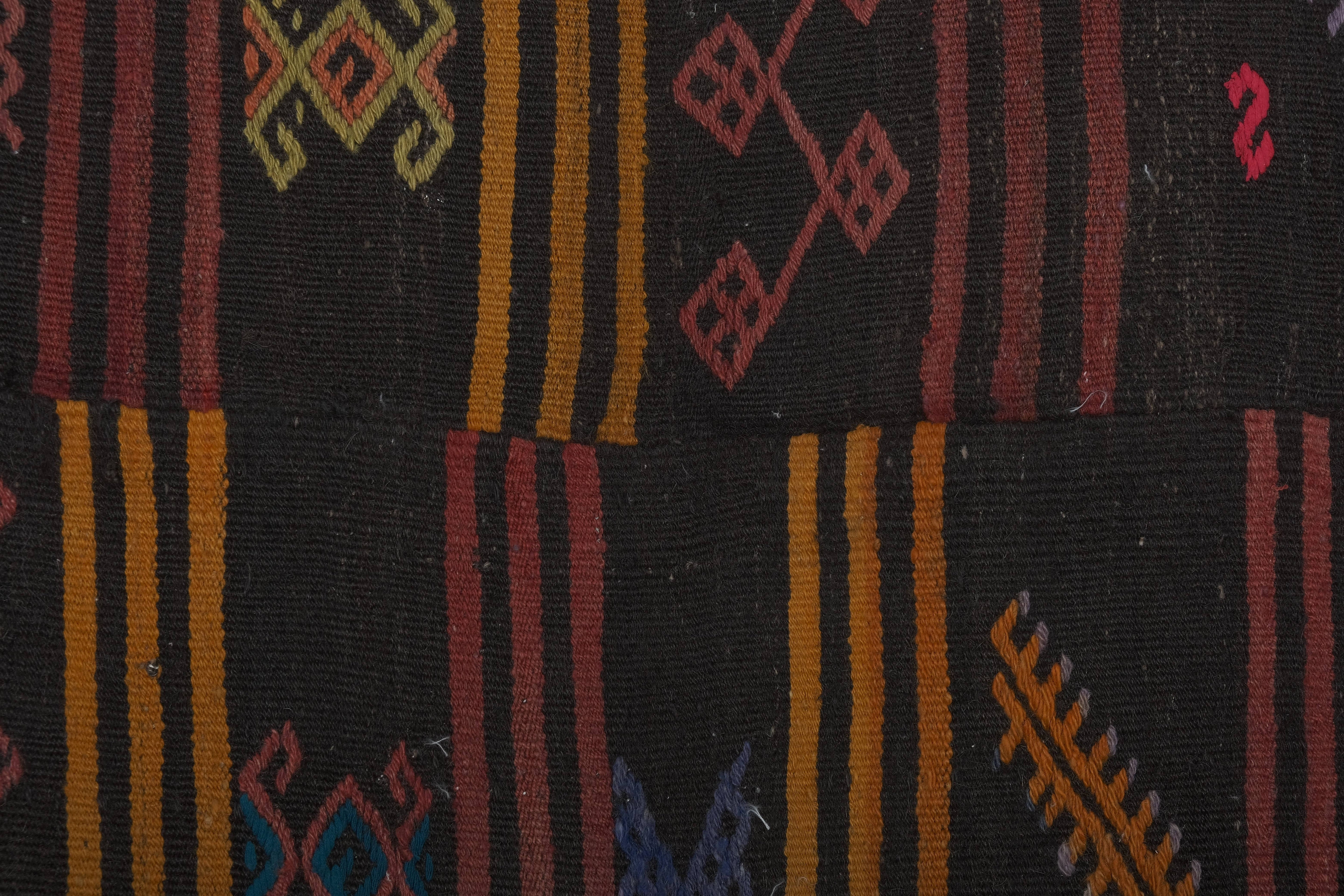 Vintage Turkish Kilim Rug 7'7'' x 9'2''