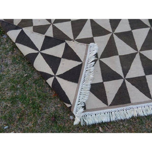 Vintage Turkish Kilim Rug 4'3'' x 6'8''