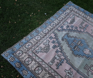 Vintage Oushak Rug 5'5'' x 9'9''