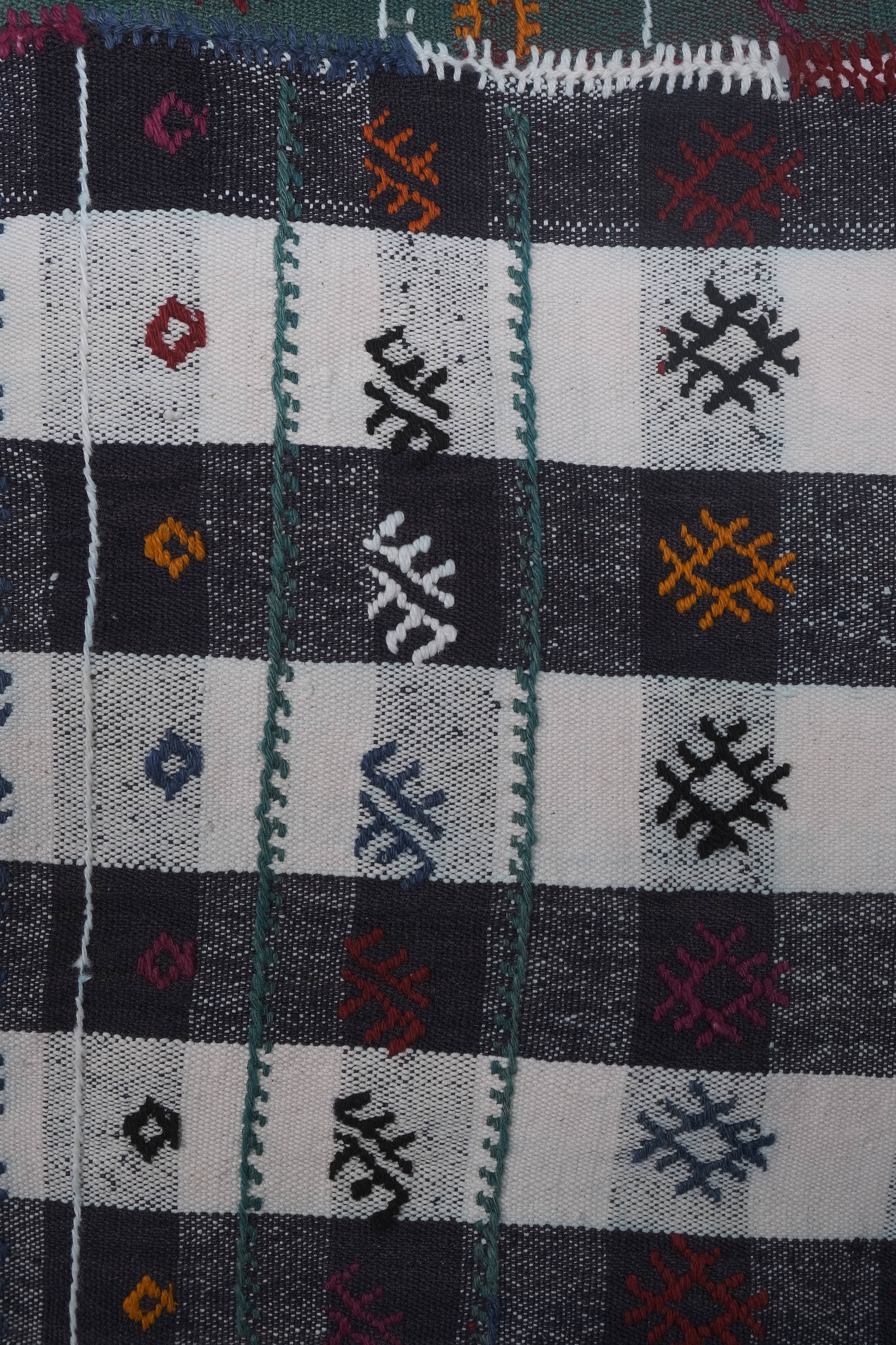 Vintage Turkish Kilim Rug 4'11'' x 8'7''
