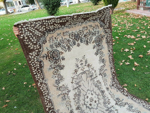 Vintage Turkish Rug 4' x 7'3''