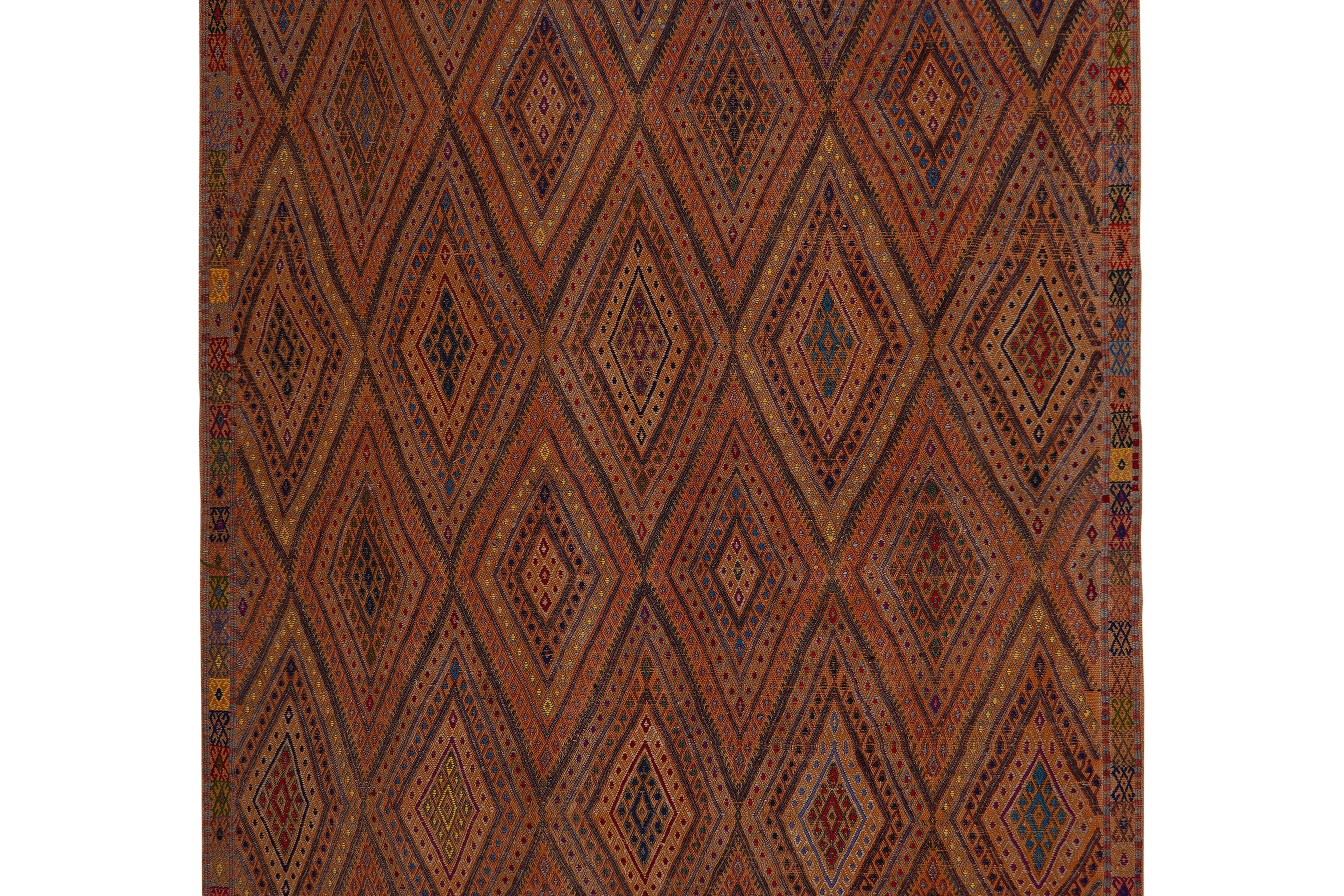 Vintage Turkish Kilim Rug 5'4'' x 7'7''