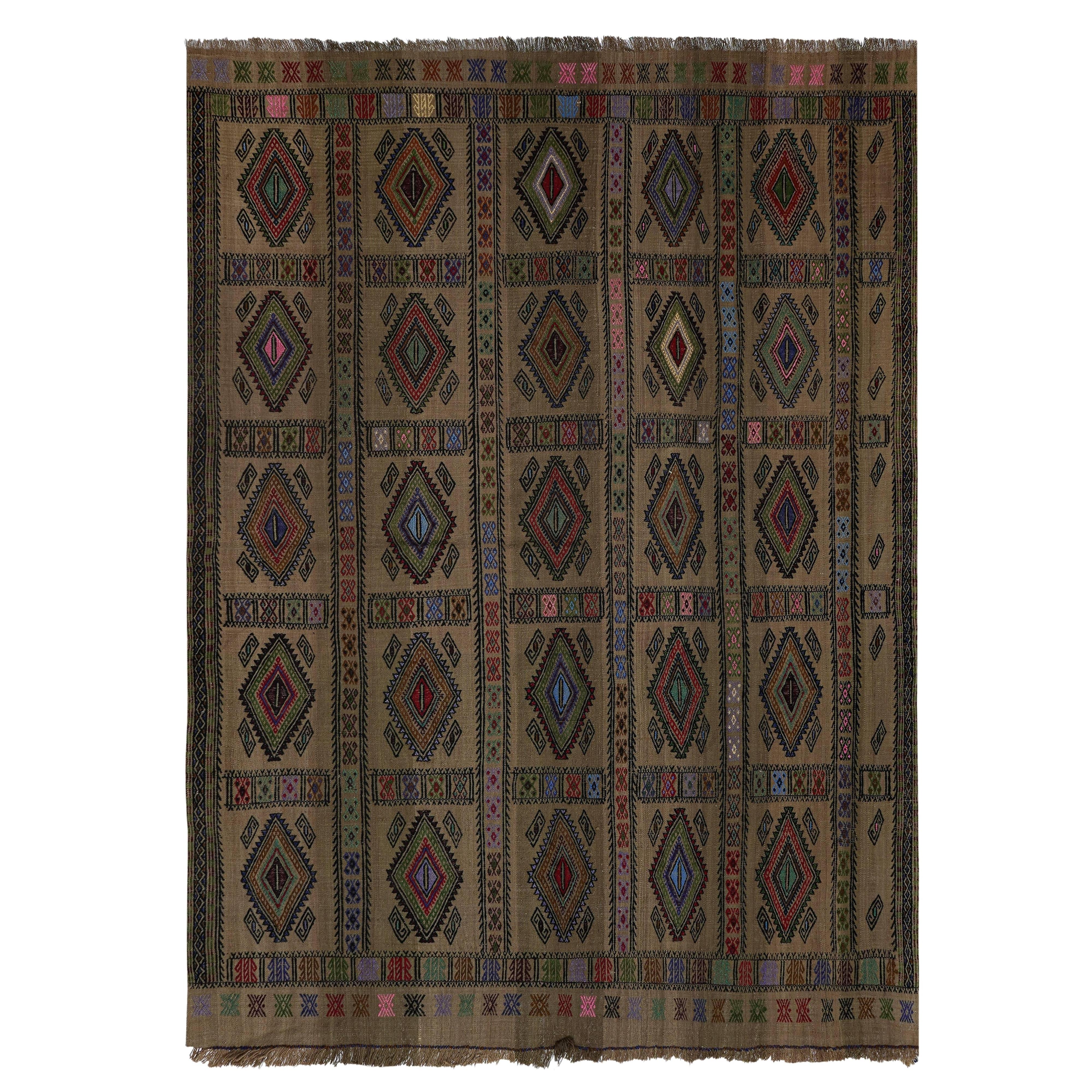 Vintage Turkish Kilim Rug 5'7'' x 7'7''