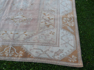 Vintage Turkish Rug 6'4'' x 8'9''