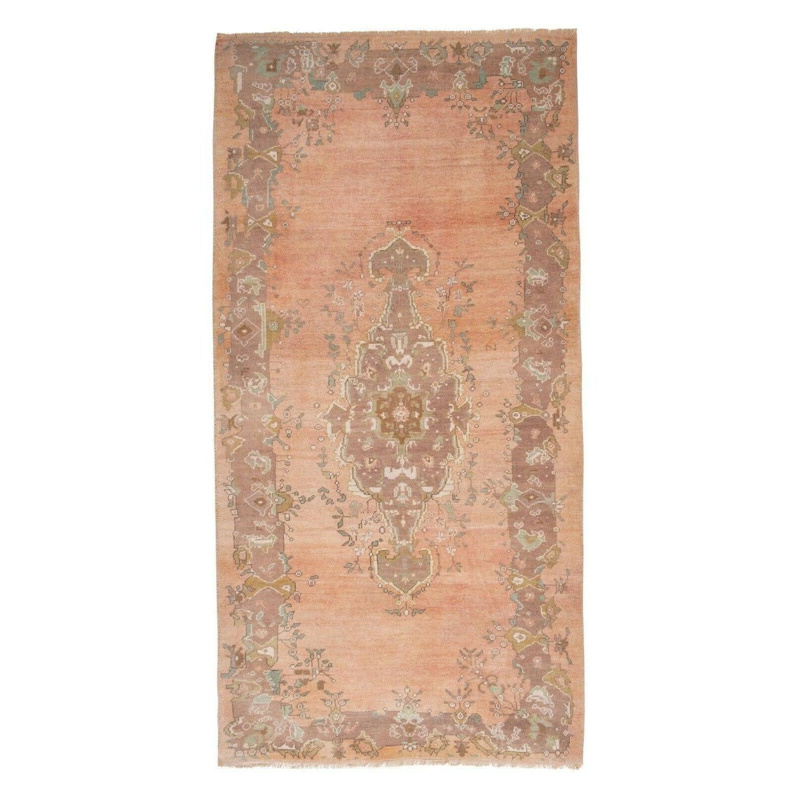 Vintage Turkish Karapinar Rug 5' x 9'8''