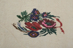 Vintage Turkish Kilim Rug 4'7'' x 7'9''