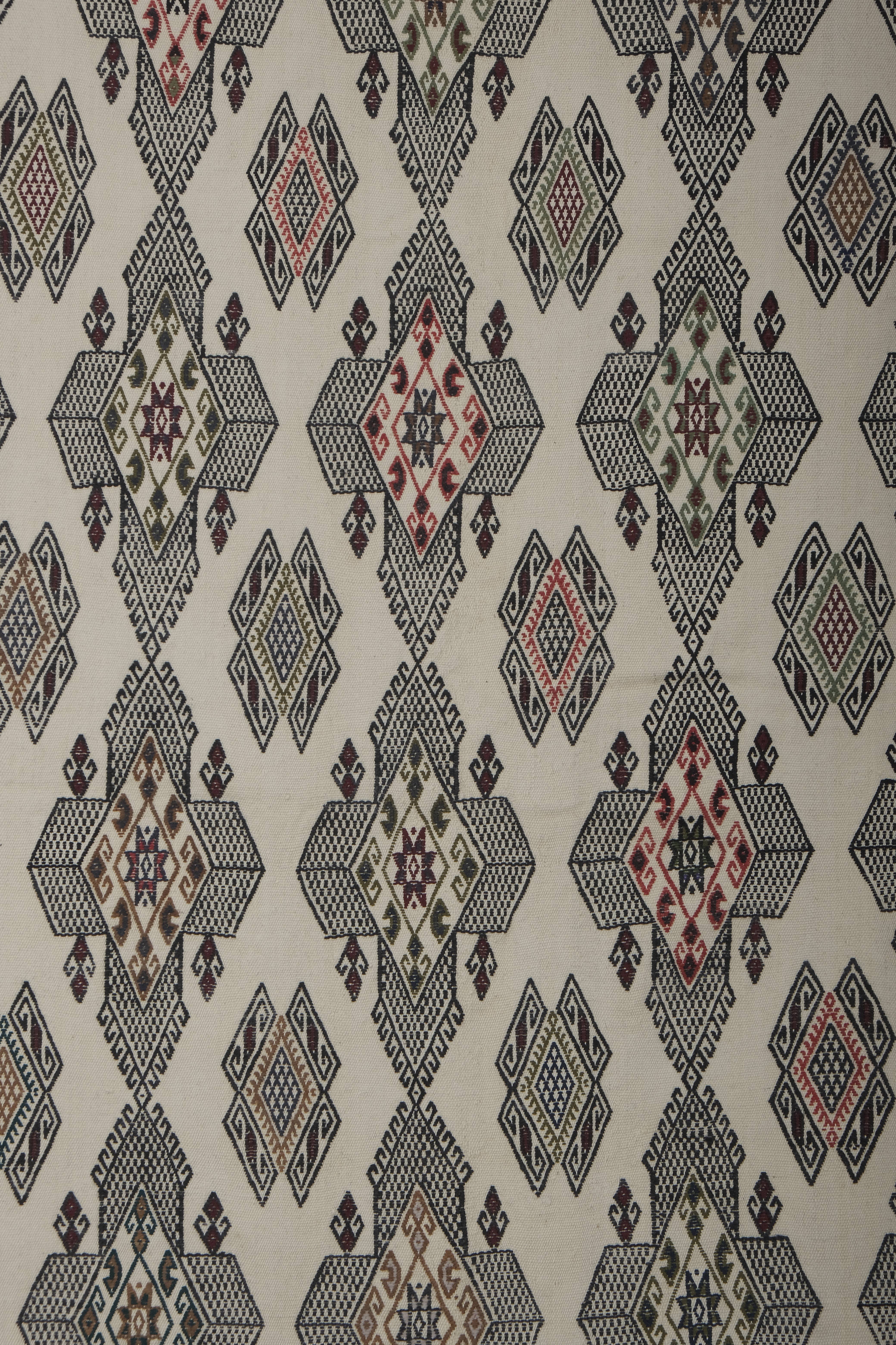 Vintage Turkish Kilim Rug 5'2'' x 7'5''