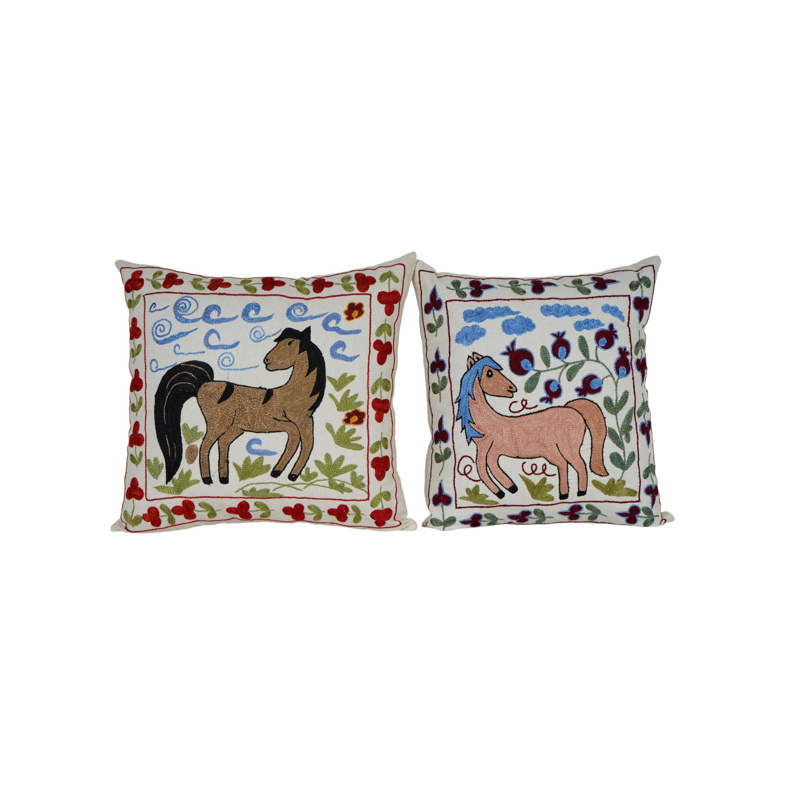 Horse Suzani Pillow Cover | 17'' x 19''
