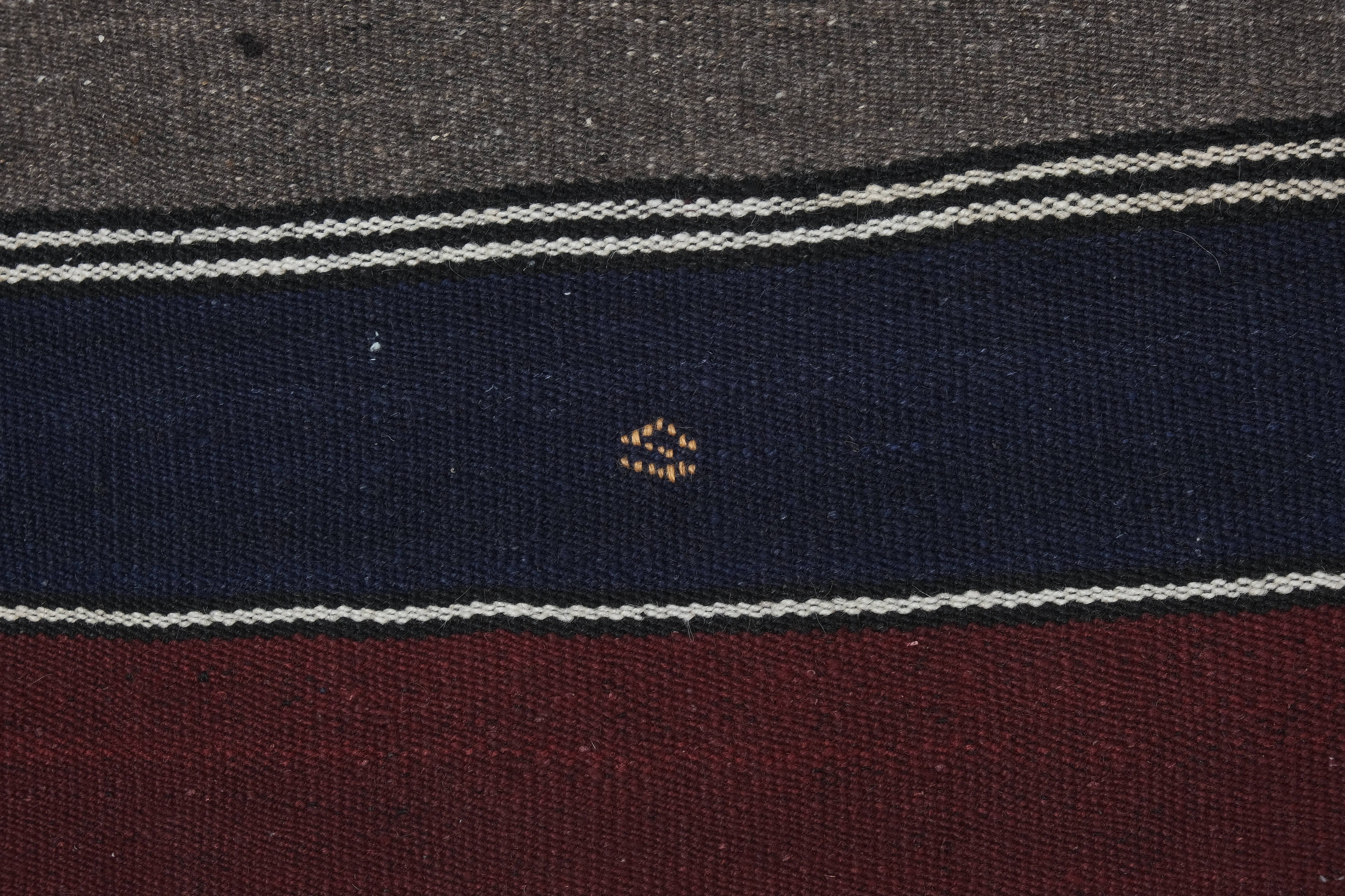 Vintage Turkish Kilim Rug 5'8'' x 11'9''
