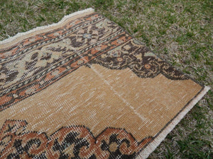 Vintage Oushak Yastik Rug 20'' x 34''