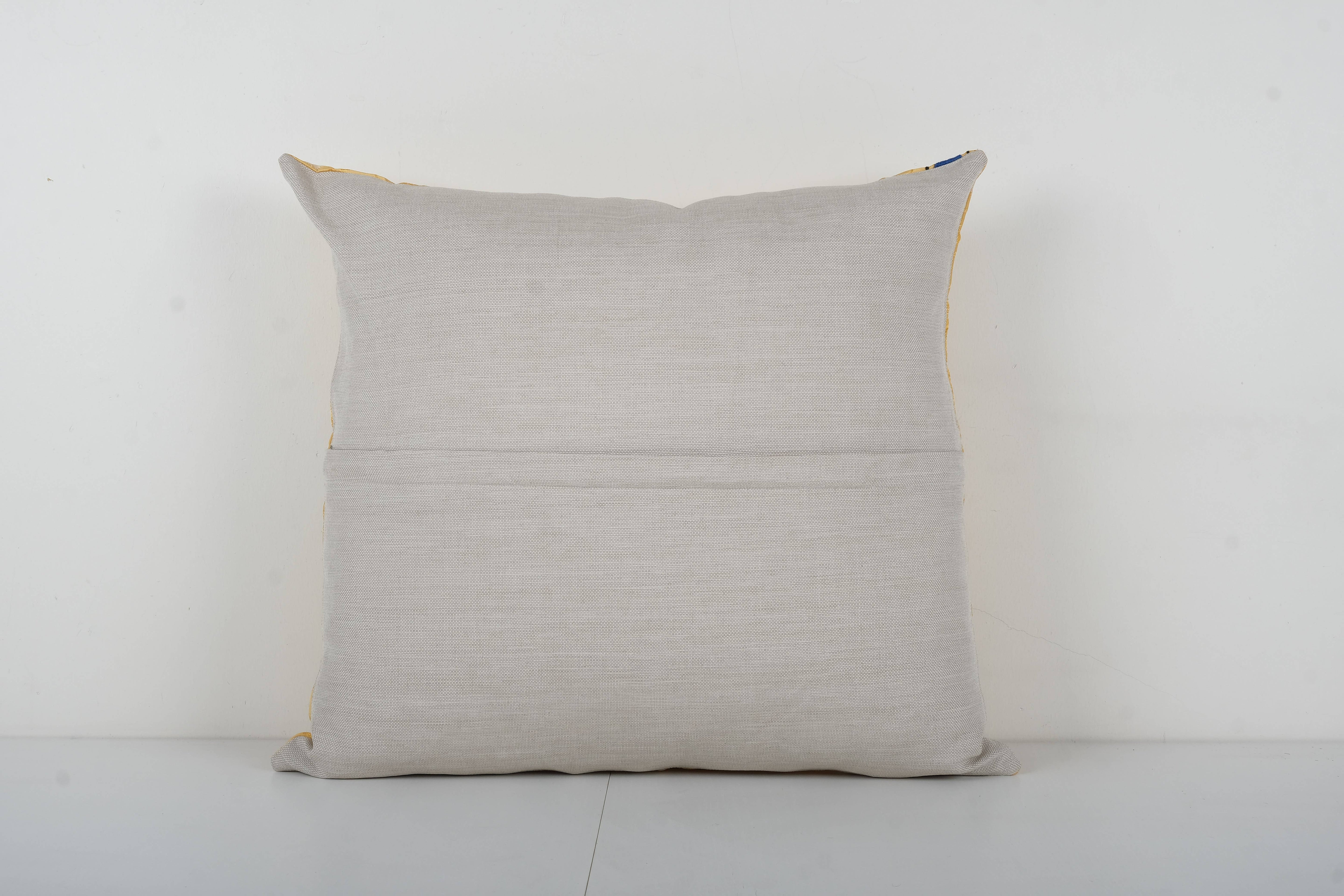 Suzani Pillow Cover | 20'' x 23''