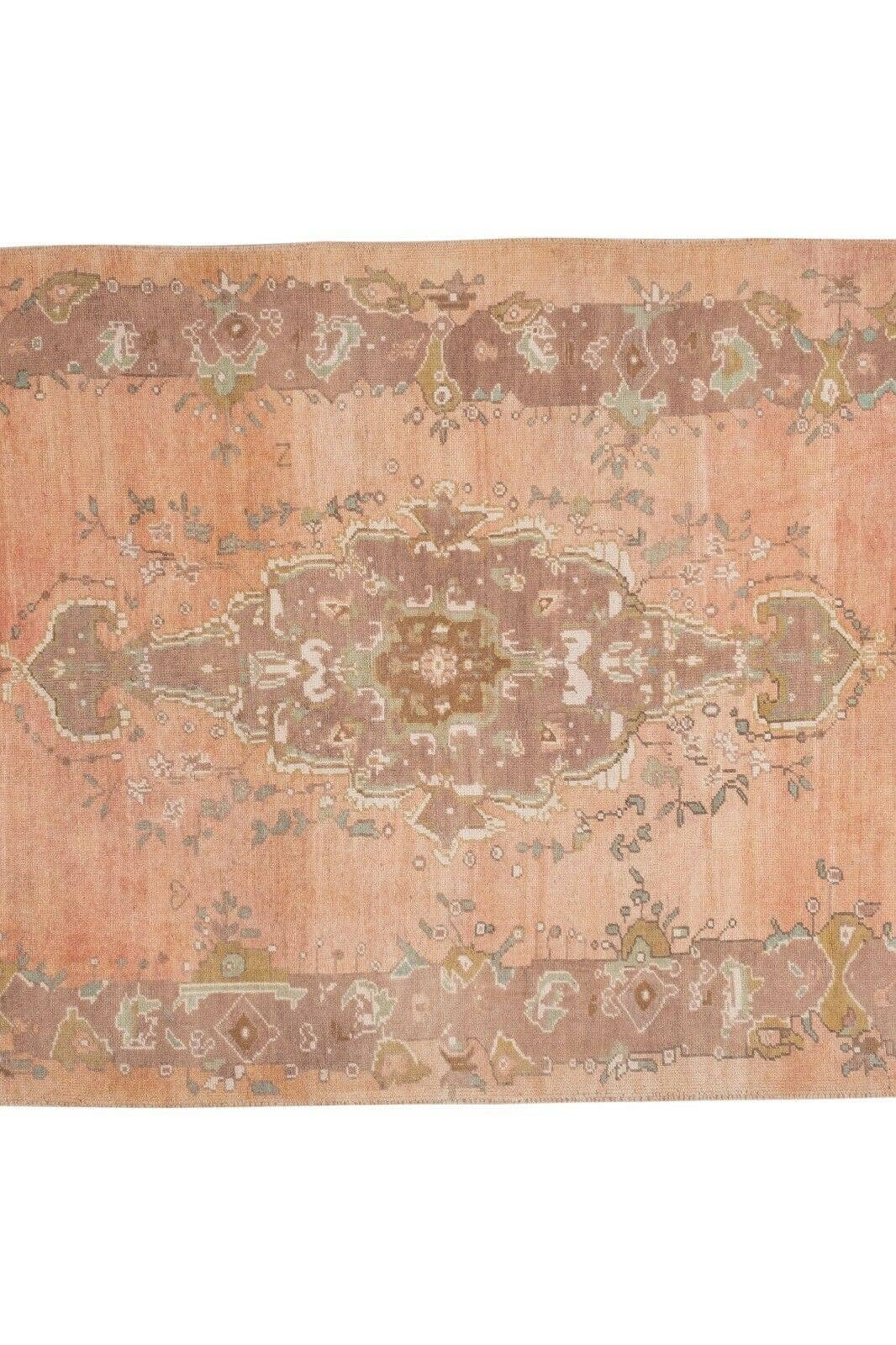 Vintage Turkish Karapinar Rug 5' x 9'8''