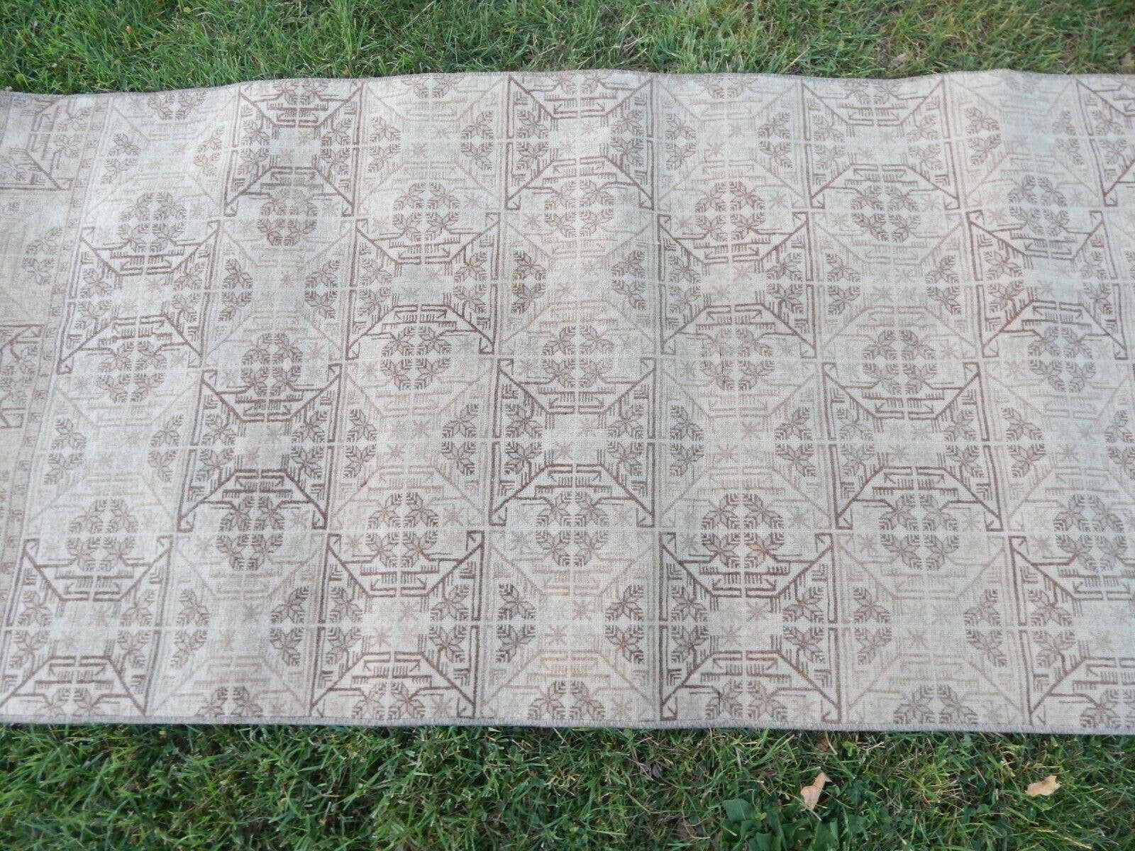 Vintage Turkish Rug 2'9'' x 6'