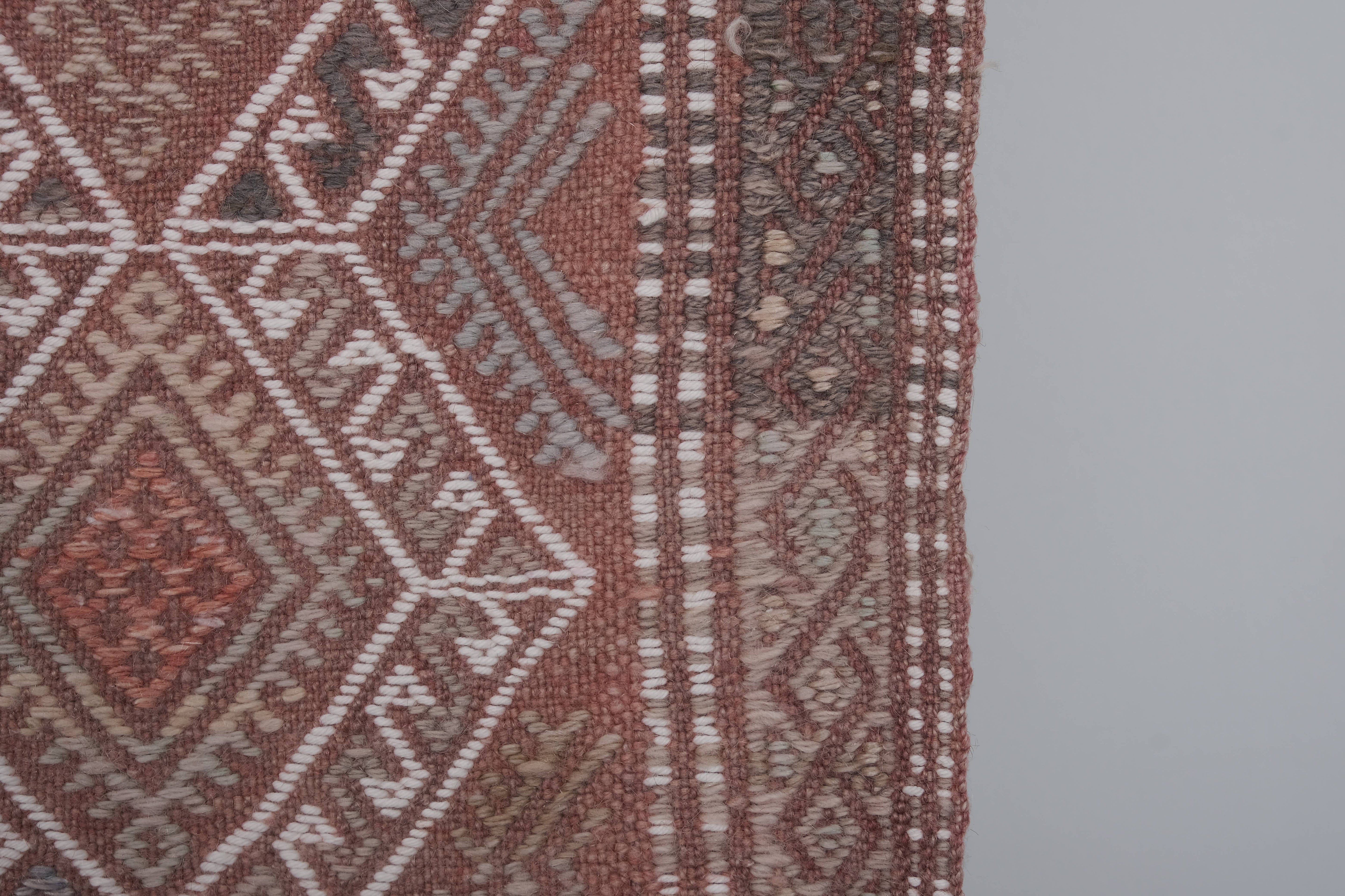 Vintage Turkish Kilim Rug 4'6'' x 7'8''