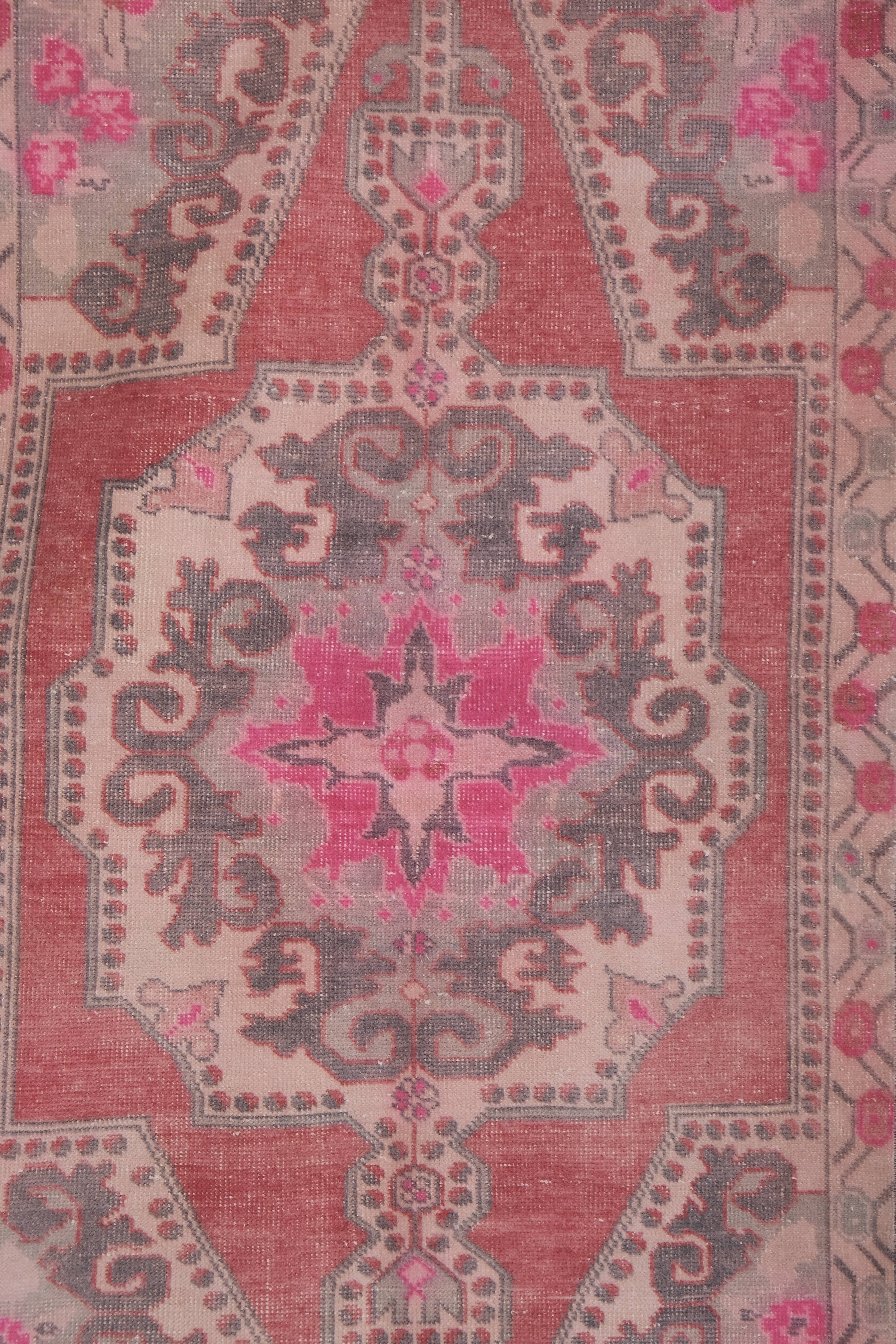 Vintage Turkish Rug 3'11'' x 7'7''