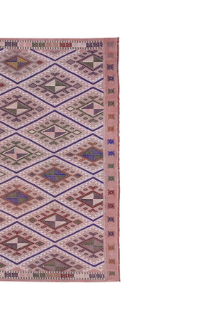 Vintage Turkish Kilim Rug 5'7'' x 7'1''