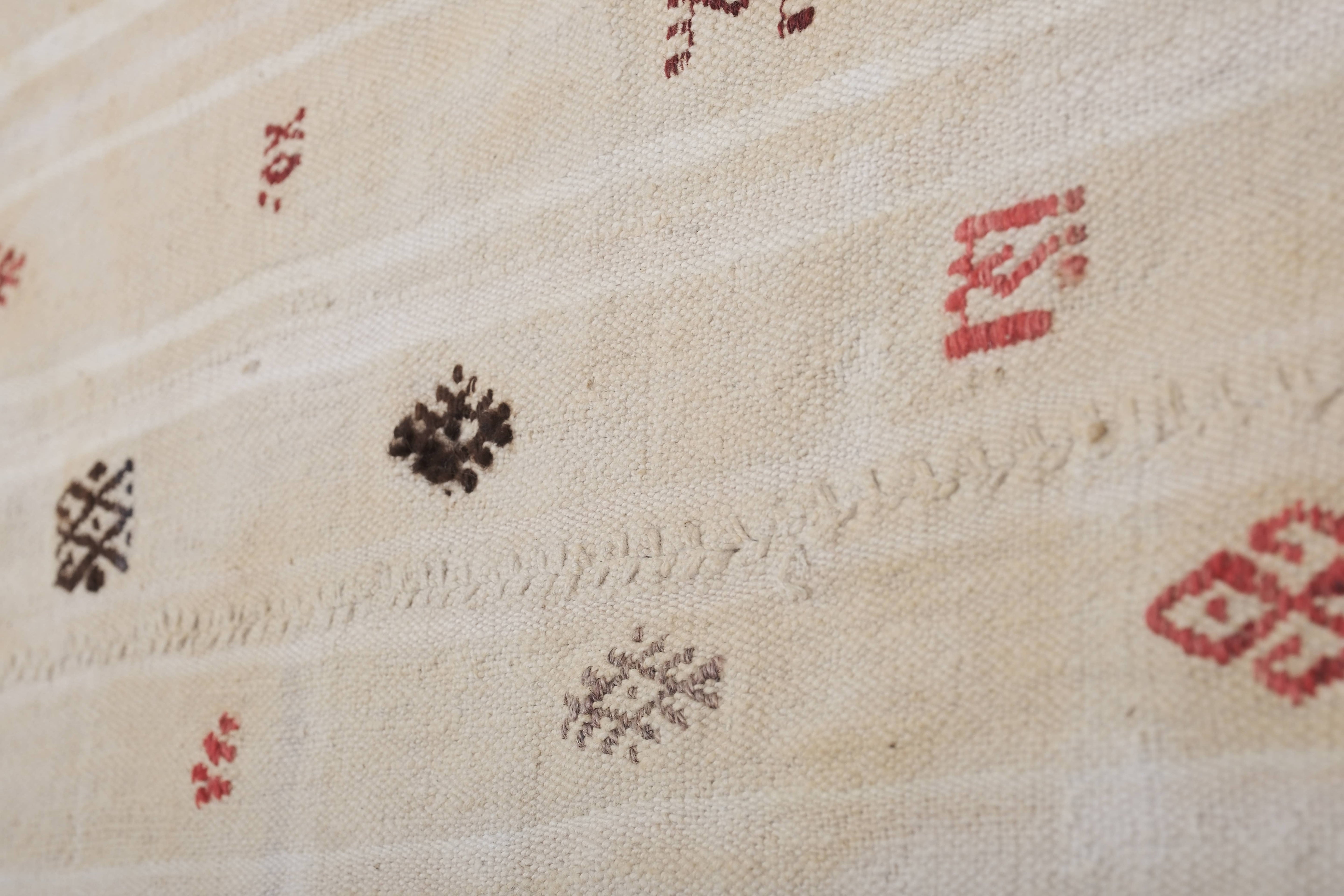 Vintage Turkish Kilim Rug 4'1'' x 6'9''