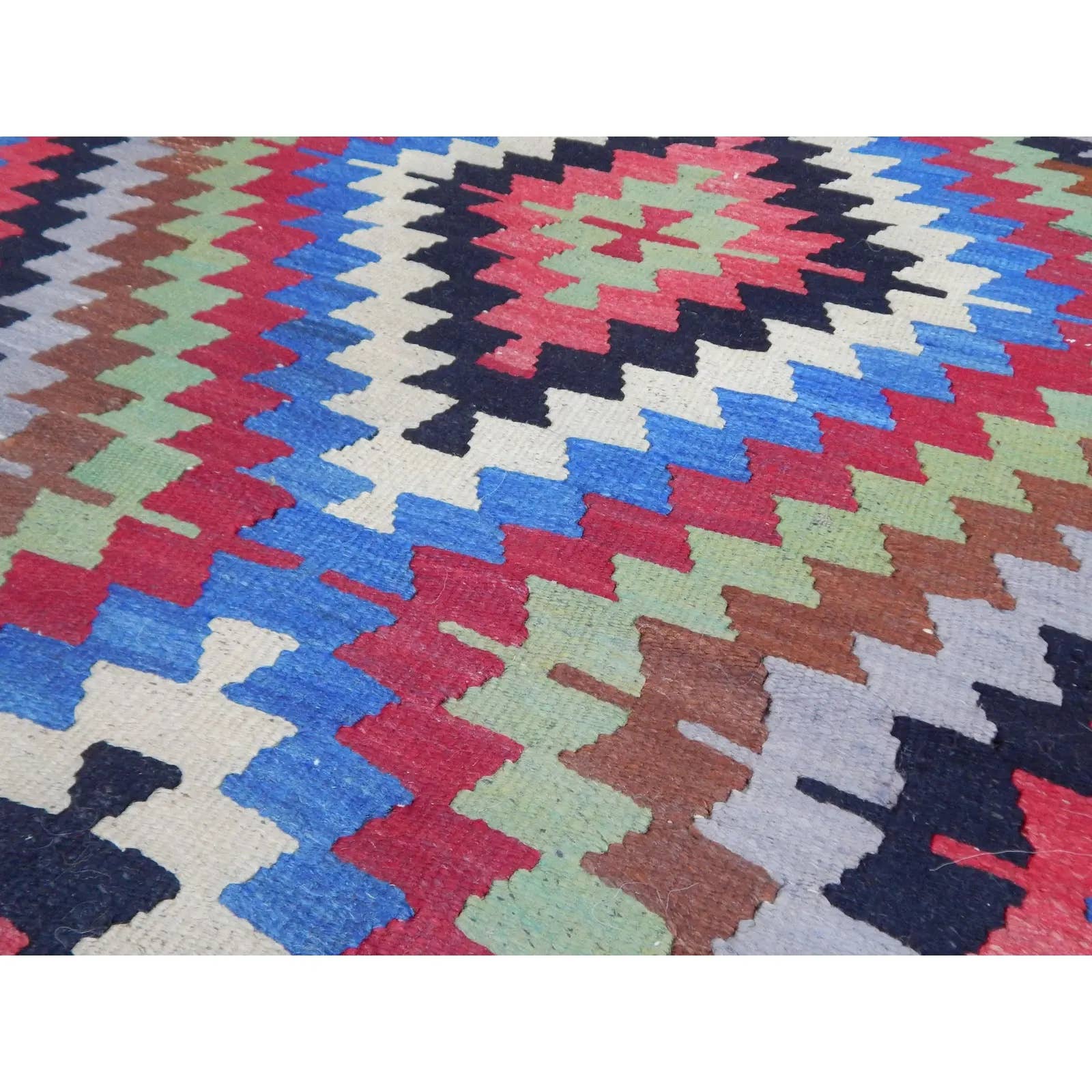 Vintage Turkish Kilim Rug 35'' x 50''
