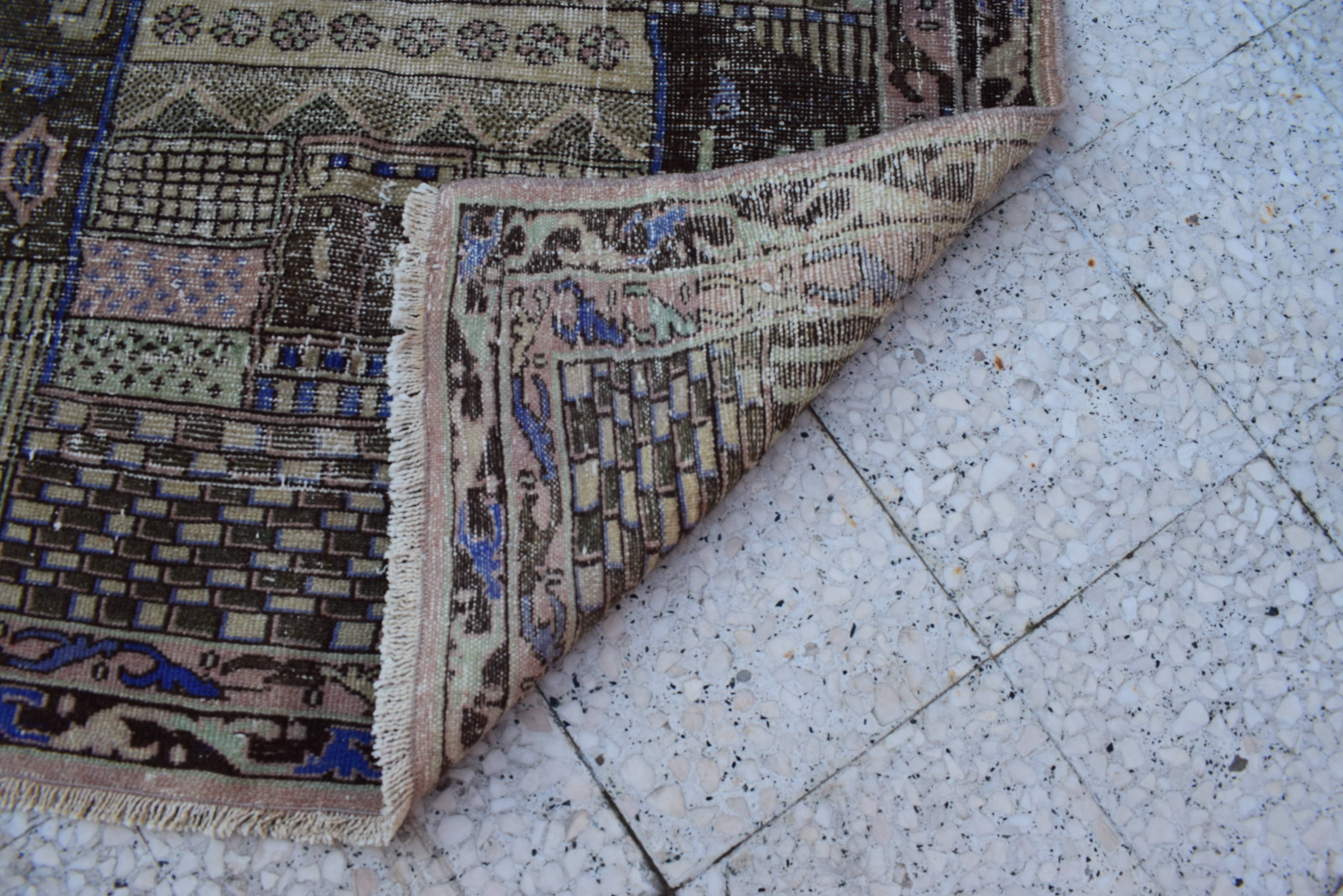 Vintage Turkish Rug 42'' x 59''