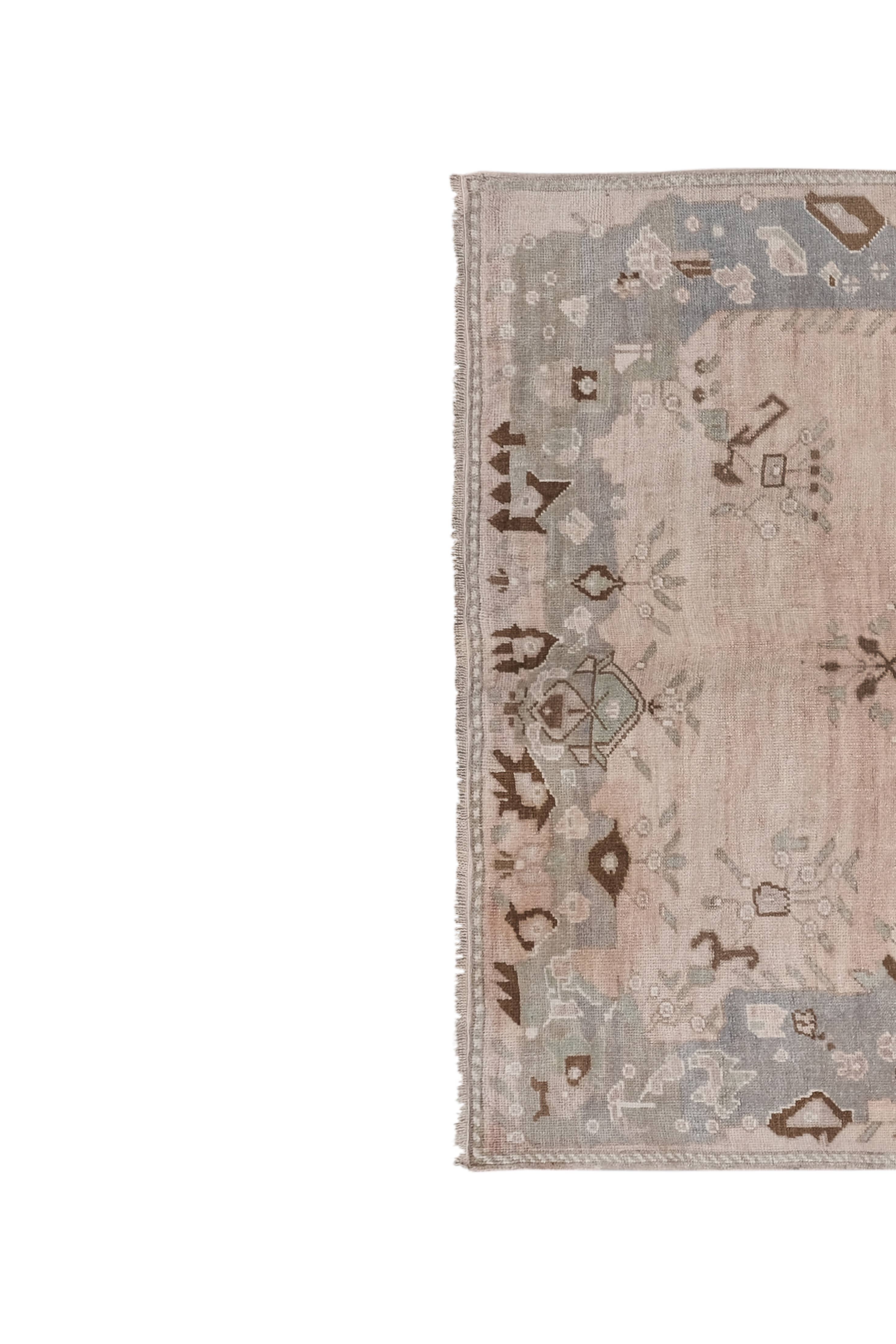 Vintage Turkish Karapinar Rug 5'1'' x 8'4''