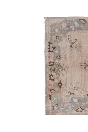 Vintage Turkish Karapinar Rug 5'1'' x 8'4''