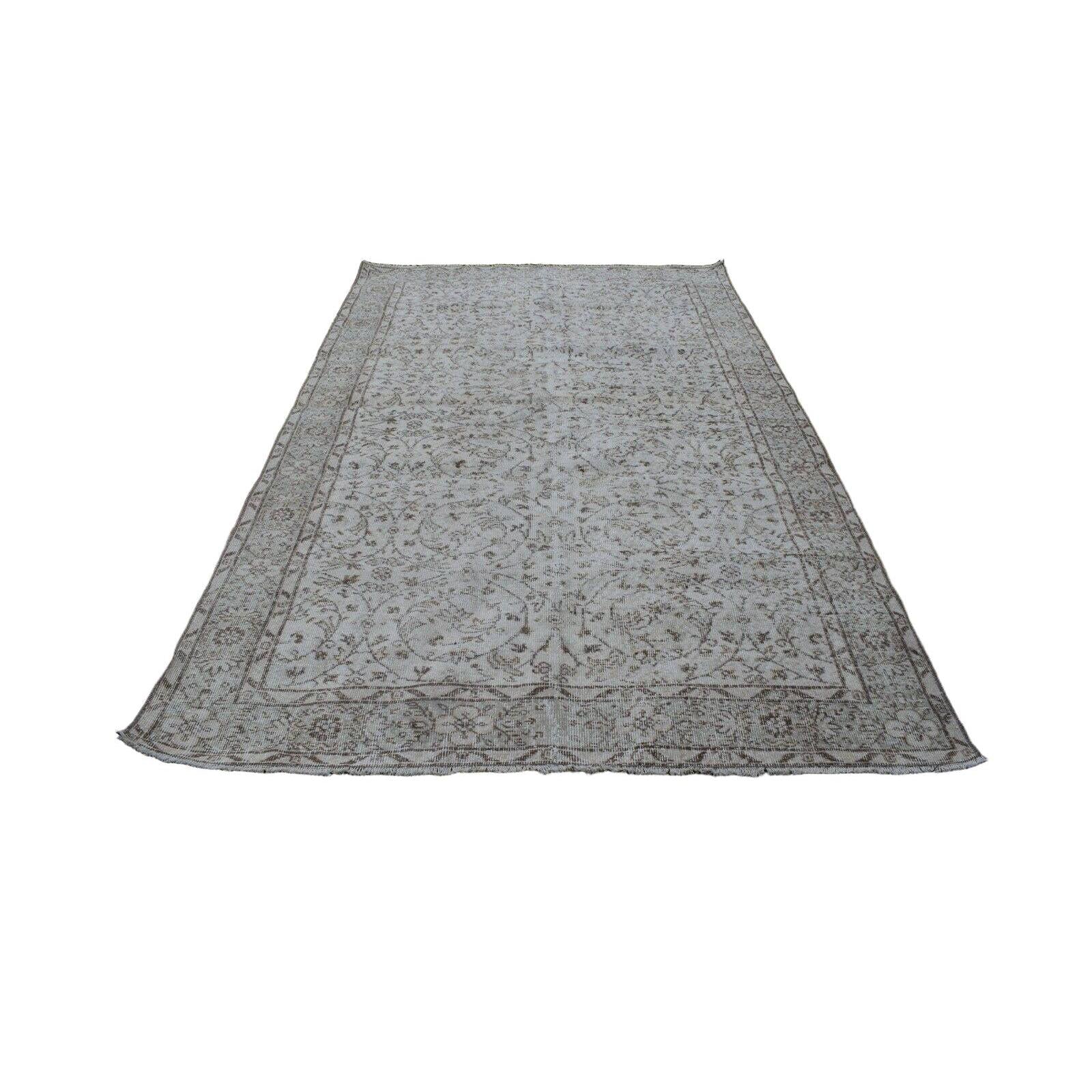 Vintage Oushak Rug 5'6'' x 9'6''