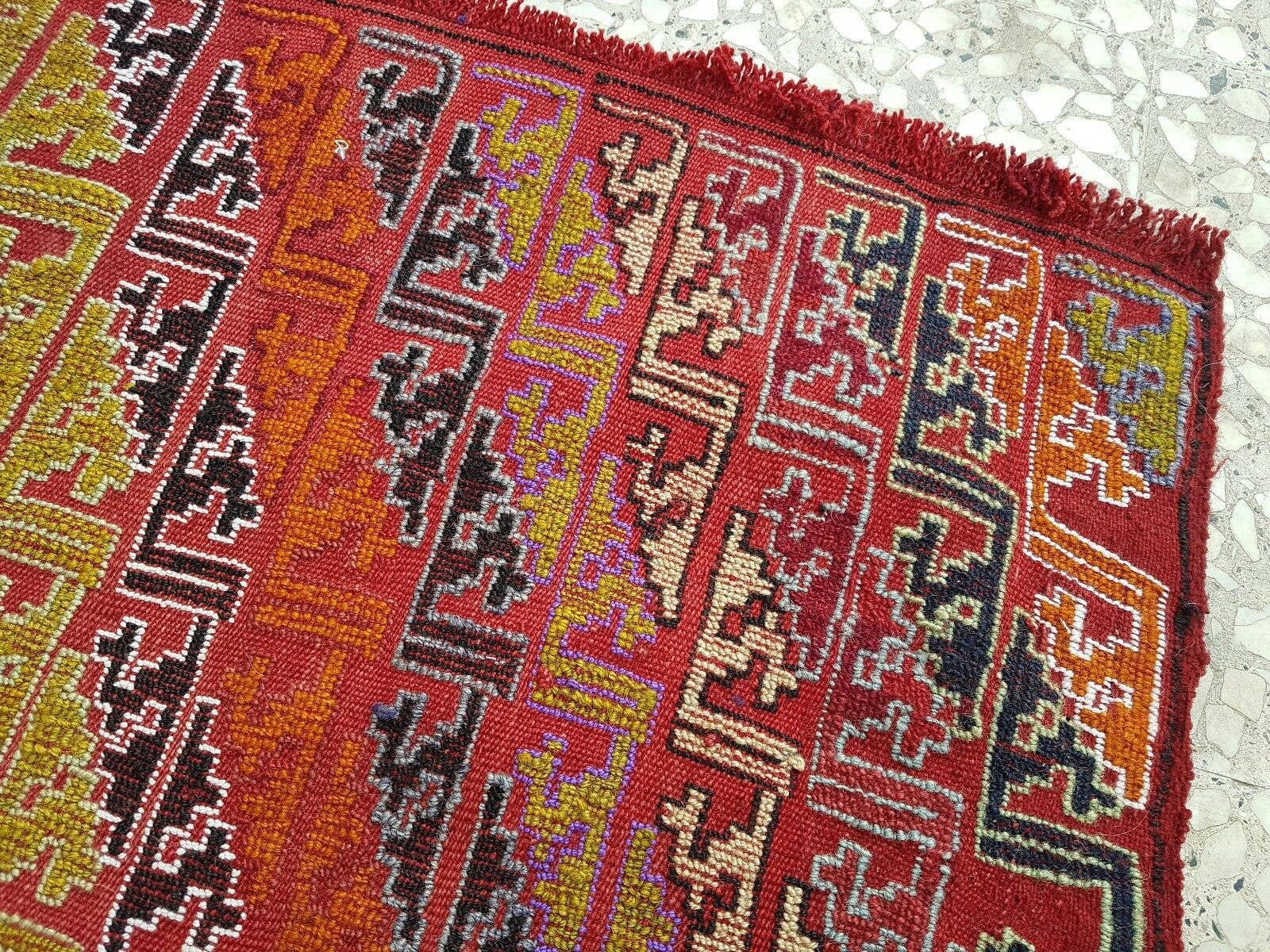 Vintage Turkish Rug 21'' x 37''