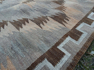 Vintage Turkish Kilim Rug 4'8'' x 9'4''