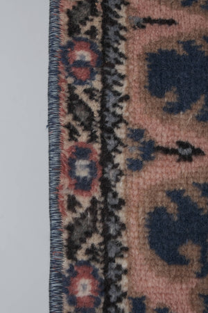 Vintage Turkish Rug 4'3'' x 5'1''