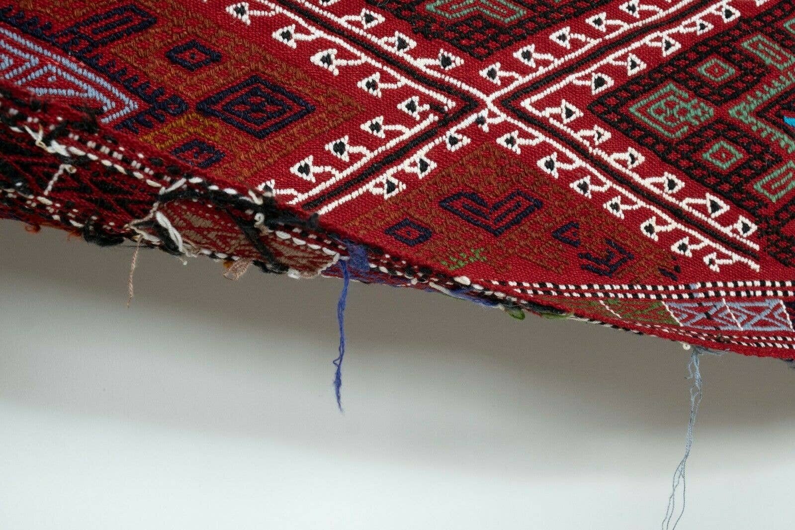Vintage Turkish Kilim Rug 5'3'' x 8'1''