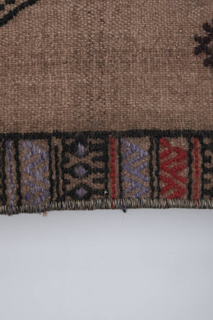 Vintage Turkish Kilim Rug 4'10'' x 9'9''