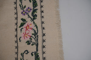 Vintage Aubusson Floral Kilim Rug 5'2'' x 8'2''