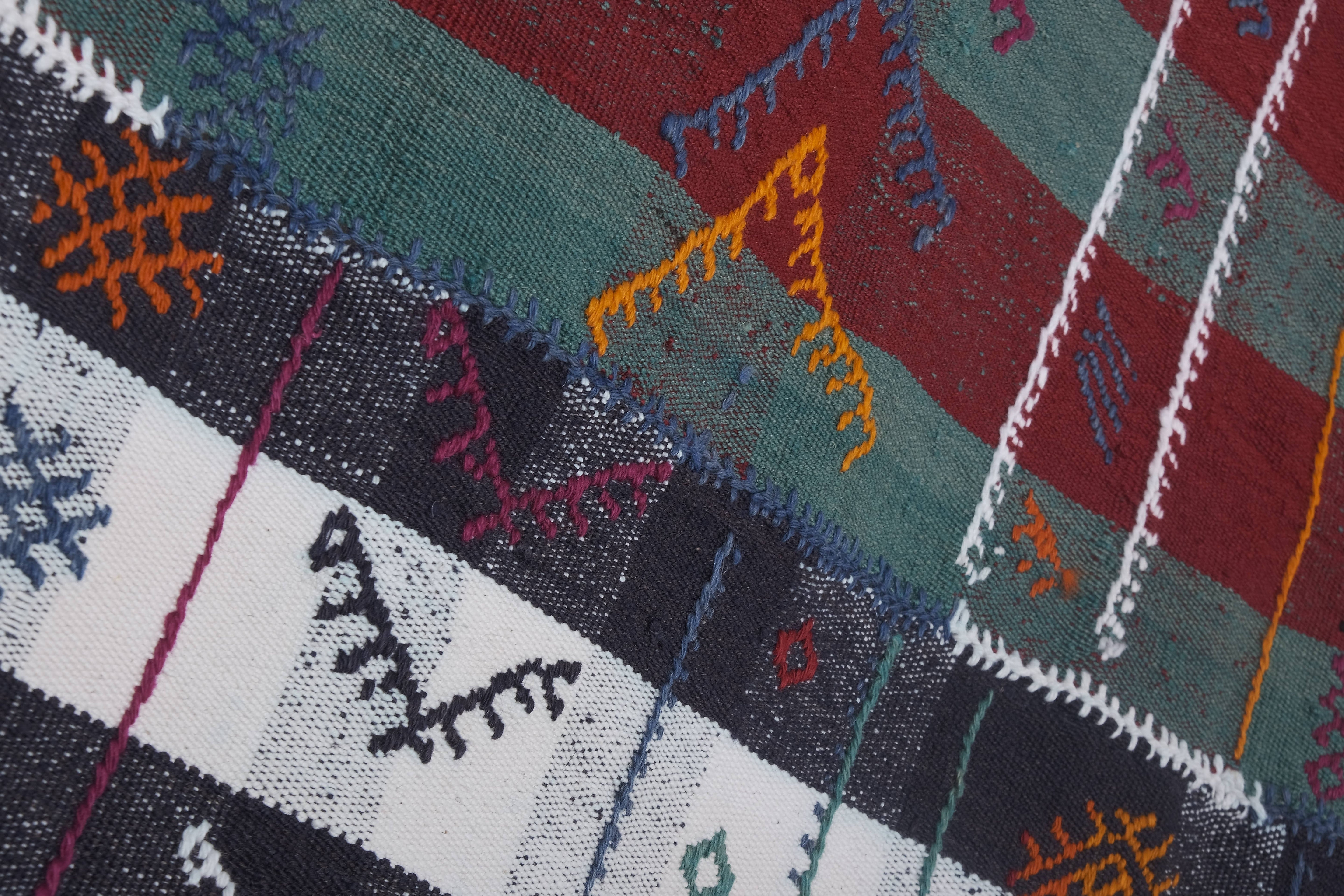 Vintage Turkish Kilim Rug 4'11'' x 8'7''