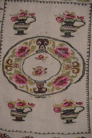 Vintage Turkish Kilim Rug 33'' x 40''