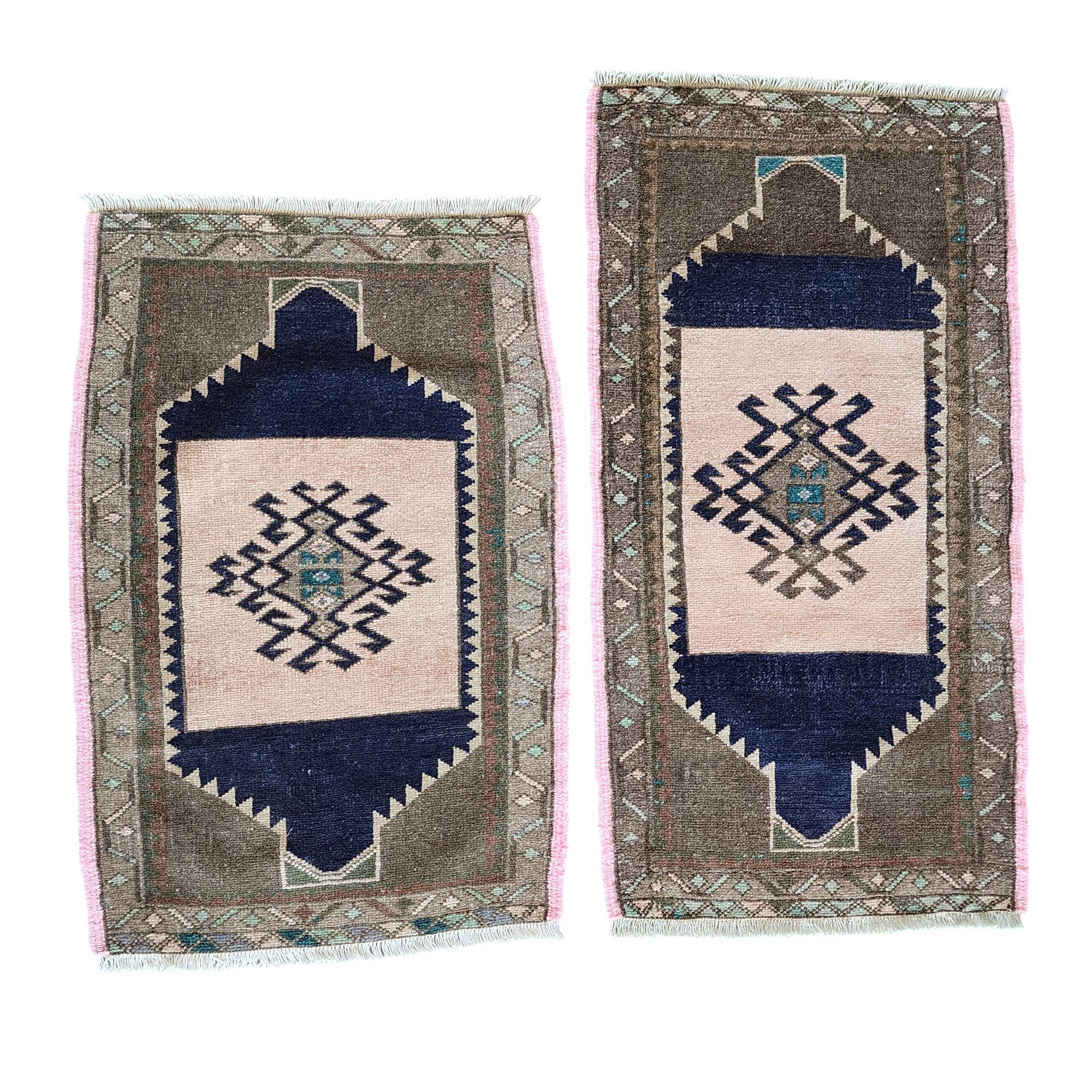 Vintage Oushak Yastik Rugs Set of 2 | 21'' x 32''
