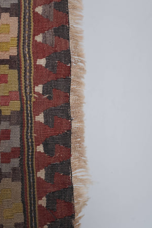 Vintage Turkish Kilim Rug 5'2'' x 7'11''
