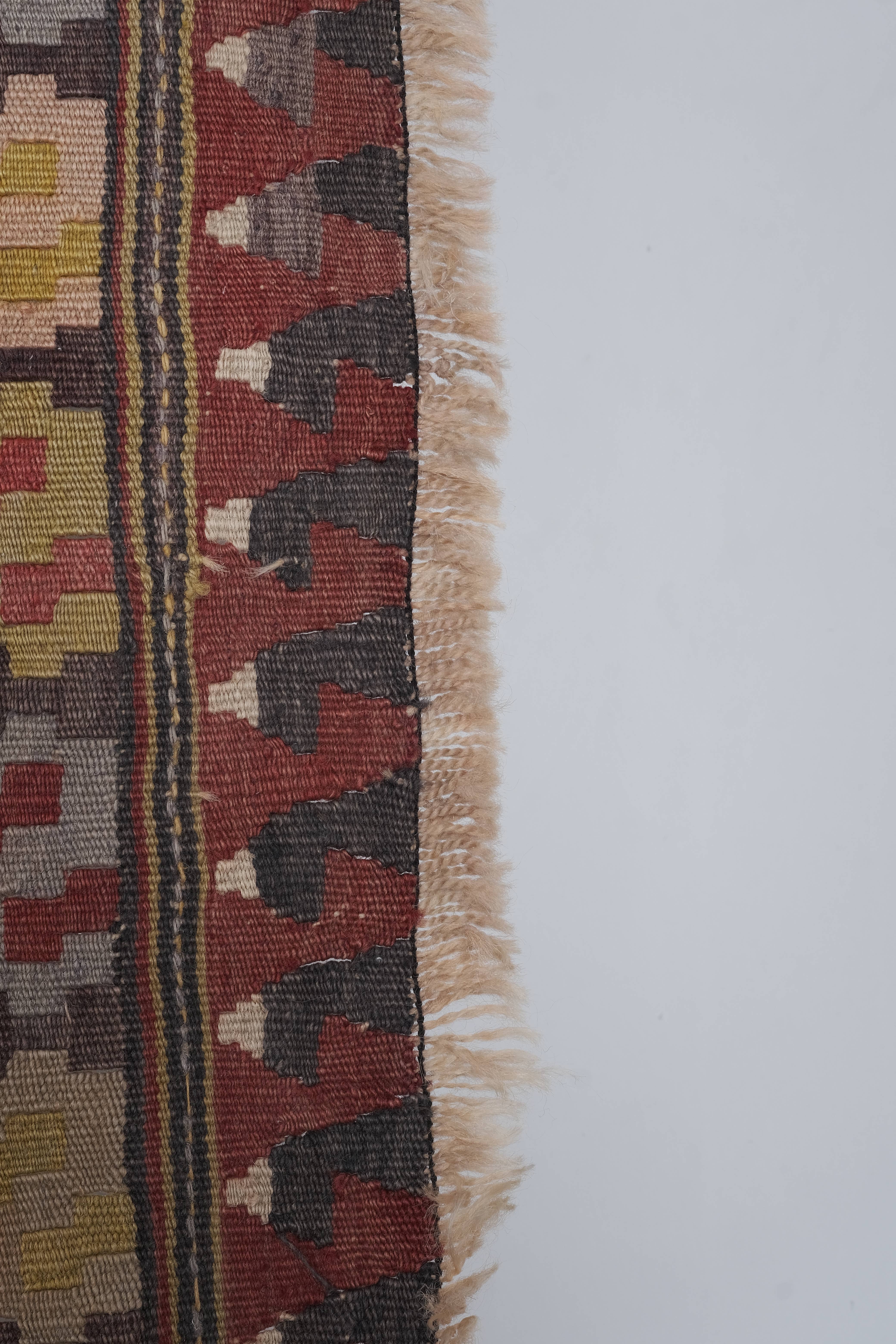 Vintage Turkish Kilim Rug 5'2'' x 7'11''