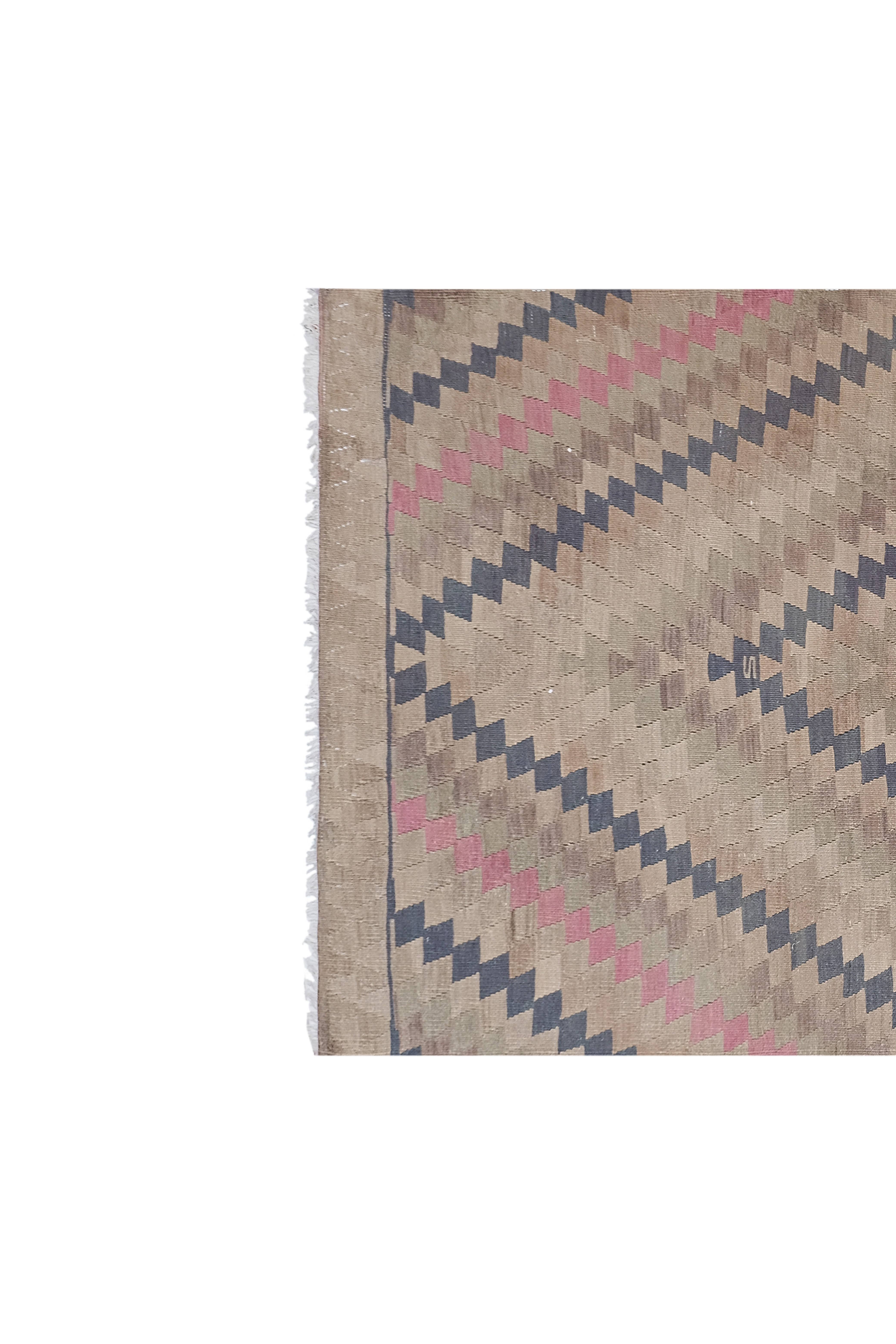 Vintage Turkish Kilim Rug 4'11'' x 11'6''