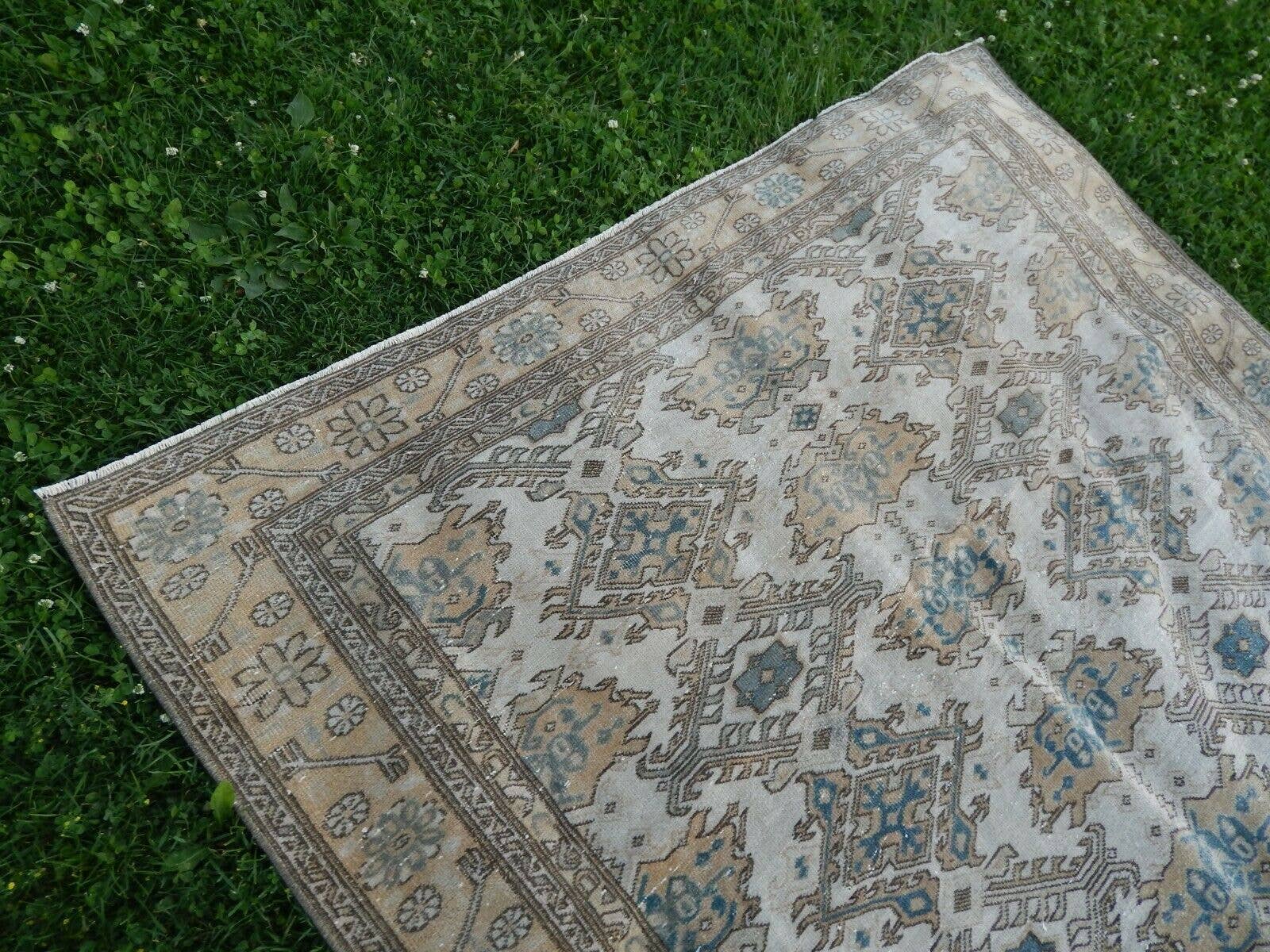 Vintage Turkish Rug 4'9'' x 8'10''