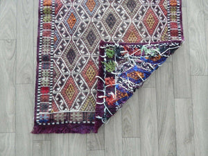 Vintage Turkish Kilim Rug 20'' x 38''
