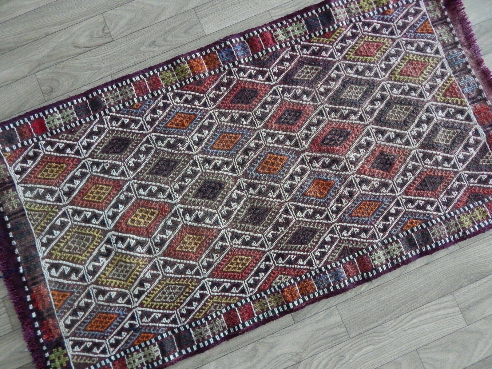 Vintage Turkish Kilim Rug 20'' x 38''