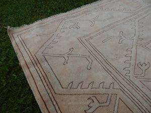Vintage Milas Rug 6' x 9'4''