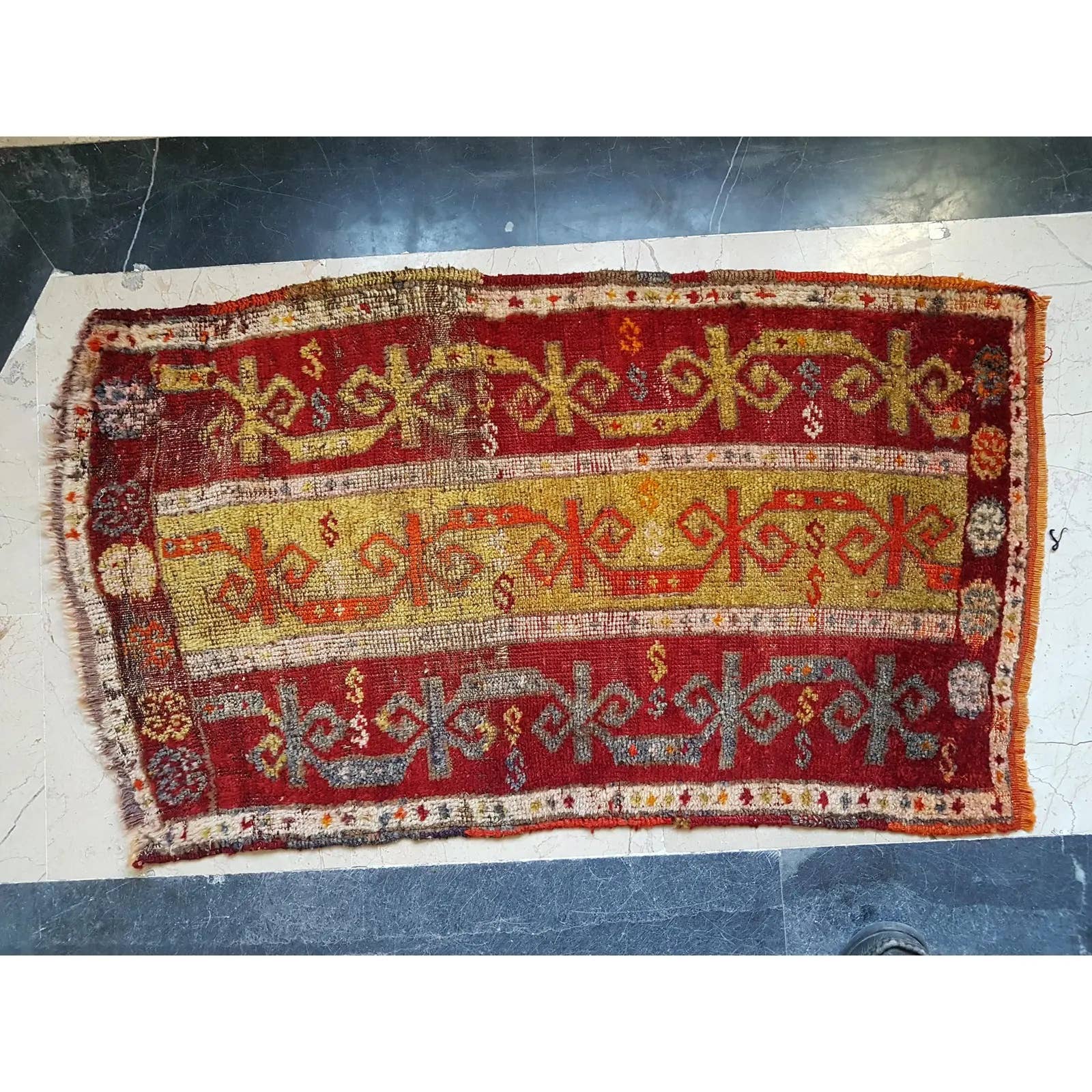 Vintage Oushak Yastik Rug 22'' x 39''
